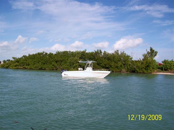 2010  25ft SeaChaser CC Boat Rental
